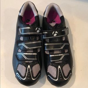 Spin shoes with clips